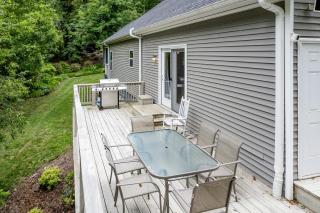 Hilltop Hideaway - Asheville - 8