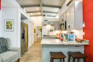 Chic Flat Rock Tiny Home Pool Access! - Flat Rock - 4