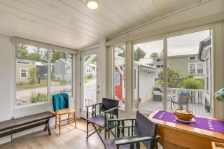 Flat Rock Tiny Home Fall Getaway with Grill! - 1