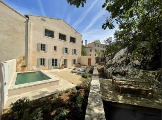 LES ROCHES - Apt - 7
