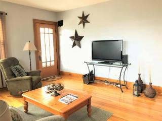 Home near Zoo/College World Series/Downtown - Omaha - 9