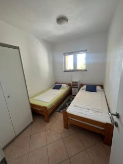 Casa Mare Rtina Garten Zwei Baeder EG - Rtina - 1