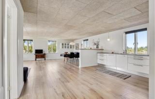 3 Bedroom Beautiful Home In Tim - 4