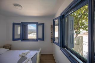 Thea Menetes - Karpathos - 1