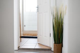 Brighton City Centre 2BR Apartment - Perfect for Contractors, Families & Groups - Free Parking & Walk to Beach - Brighton & Hove - 1
