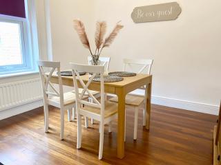 3 Queen Alexandra Road - North Shields - 1