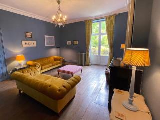 Beautiful 6 bedroom house with pool & large garden - Le Pêchereau - 3