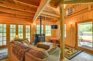 Dover Vacation Rental with Hot Tub and Horse Pastures - Dover - 7