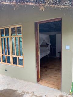 Hillstone Safari Lodge - Kimana - 2