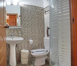 HOTEL VICKY II - Plomari - 9