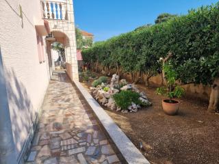 Apartmani Nena - Povljana - 1