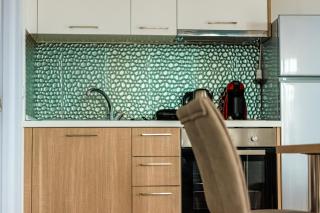 Design Suites Efharis (Chateau) - Néa Péramos - 4