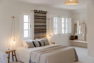 Scorpios Beach Santorini - 4