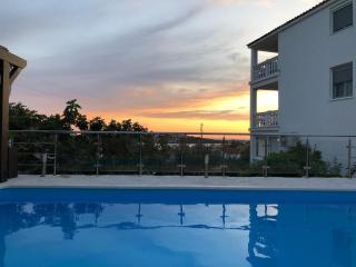 Apartamenty z basenem JULIA - Podglavica - 0