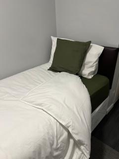 Mona's Home - Dagenham - 3