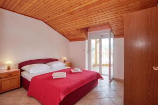 Apartments by the sea Grebastica, Sibenik - 20736 - Grebaštica - 2
