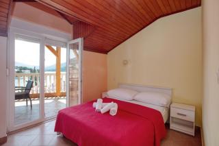 Apartments by the sea Grebastica, Sibenik - 20736 - Grebaštica - 1