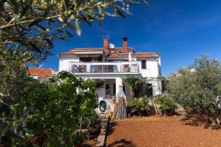 Apartments with parking space Krk - 9718 - 9