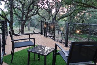 The Tiny 'Tainer - Tiny Container Home w. Hot Tub! - Weatherford - 5