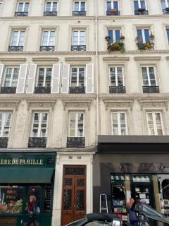 Le Nid Douillet de Patricia - París - 8