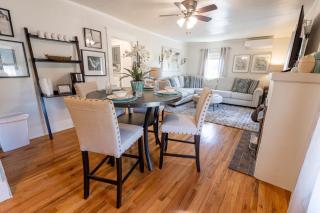 Cozy 2 BDRM Vacation Rental - 1 Mile to Dtwn Rapid City - Rapid City - 2