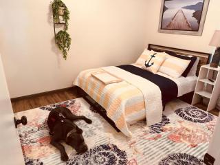 Jet Skis, Lake View, Sleeps 8, HotTub, Firepit, Pet Friendly! - Canyon Lake - 3