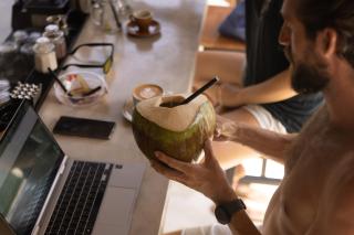Zentiga Surf Hostel - Canggu - 1
