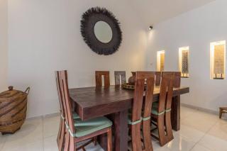 Villa Budha 1: 4bedrs 12m Pool, 700m2 garden with BBQ - Seminyak - 4