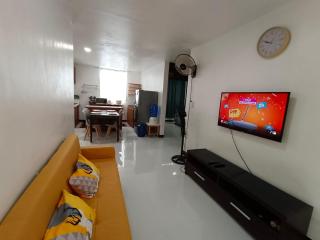 Three-Bedroom Holiday Home - 4th Floor Stairs Only - Mactan - 0
