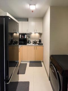 Amazing Unit and View in Uptown Parksuites BGC - Manila - 7