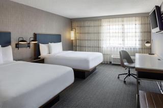 Courtyard Santa Fe - 1