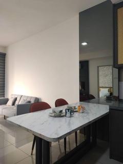 Bali Residence/25th Floor/ Partial Seaview & City - 3