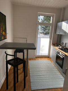 Großzügige 3-Zimmer Altbauwohnung - 6