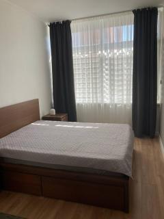 Spacious Apartment with Self Check-in - 4
