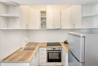 Bright Apartment - Bijela - 5