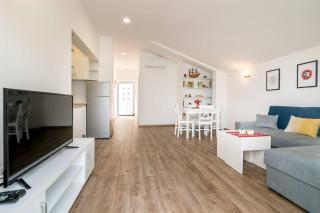 Bright Apartment - Bijela - 7
