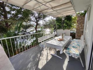 Perina Haven - Island Vis Beachfront - 6