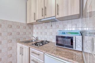 Apartments Danka with Shared Pool - Pula - 4