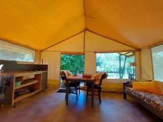 Glamping with private bathroom and spacious garden - Roussines - 5