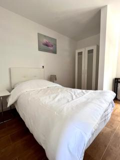 Hostel Sacromonte - Madrid - 1