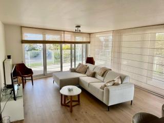 Ostend spacious and modern 3 bedroom apartment near the sea - 0