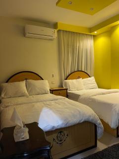 Superb & comfy 3BDR apartment with outstanding view شقة فندقية فاخرة فيو رائع للمطار - Il Cairo - 3