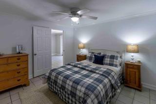 Hamptons Retreat: Near Beaches, Restaurants, Wineries - Hampton Bays - 1