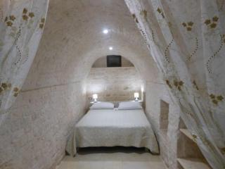 Agape fra i Trulli Dimora Ciclamino - Alberobello - 9