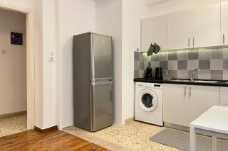 Pame Rentals - Ideal For 4 in Pagrati - Atene - 9