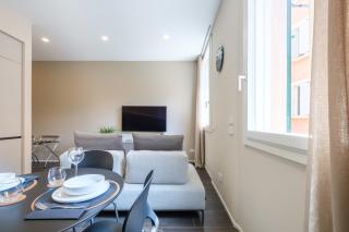 Golden Suite by Studio Vita - Bolonia - 2