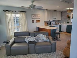 The Lost Loggerhead- OBX Ocean view Beach House - 6