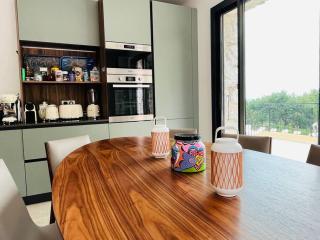 Paisible et Spacieuse Villa avec 4 suites indépendantes - 2