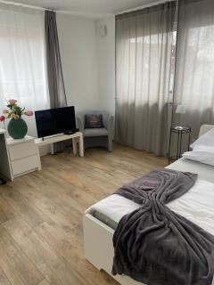 Ferienwohnungen Lamisto am Waldesrand - Neckartenzlingen - 5