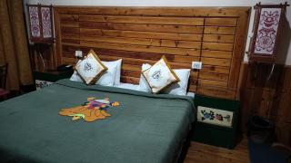 Auspiscious Him View Hotel - McLeod Ganj - 5